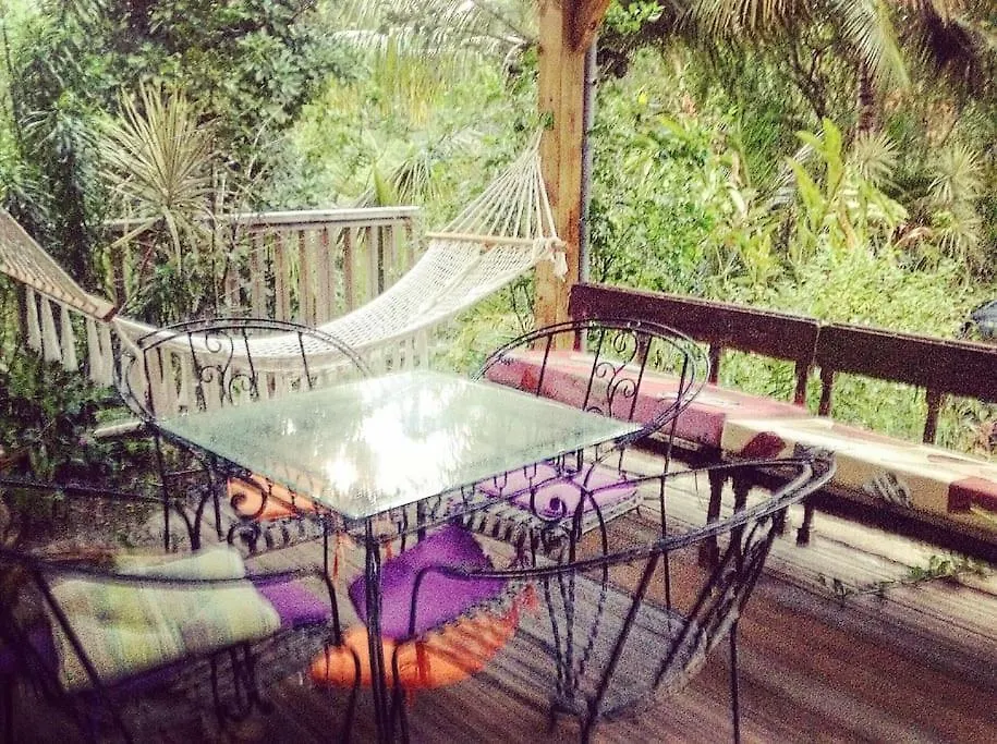 Hébergement de vacances Villa Besson l’havre de paix à Le Gosier  Guadeloupe